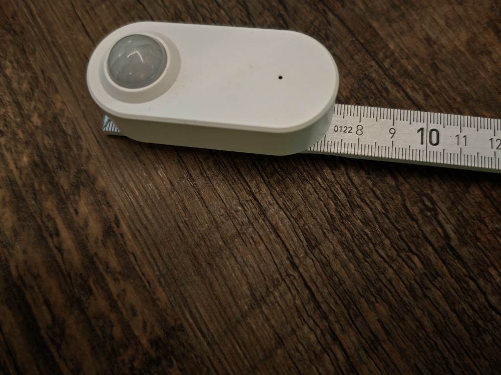 Längenvergleich des Tuya ZG-204ZM